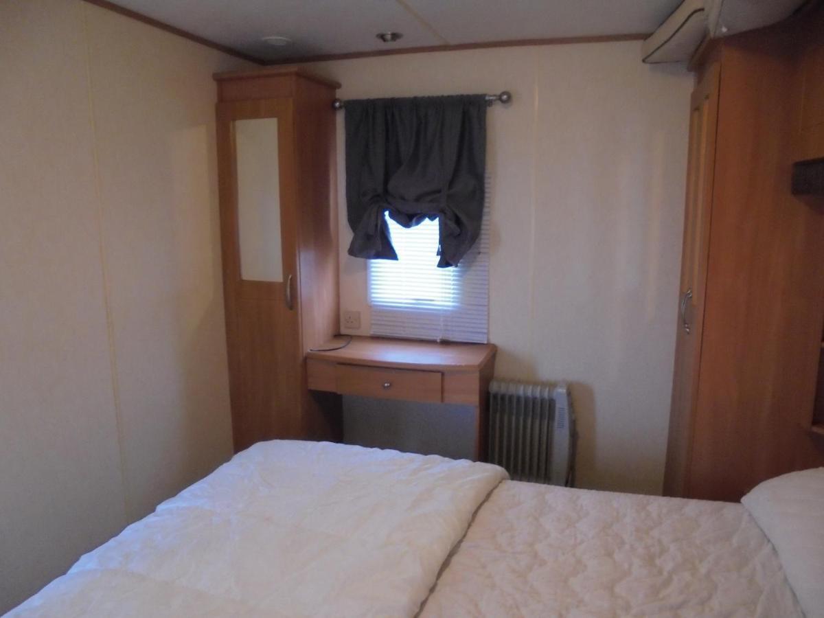 6 Berth Heated On The Chase Brisbane Apartment Ingoldmells Exterior photo